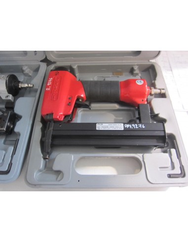 Clavadora Neumatica EZ Fasten PN30